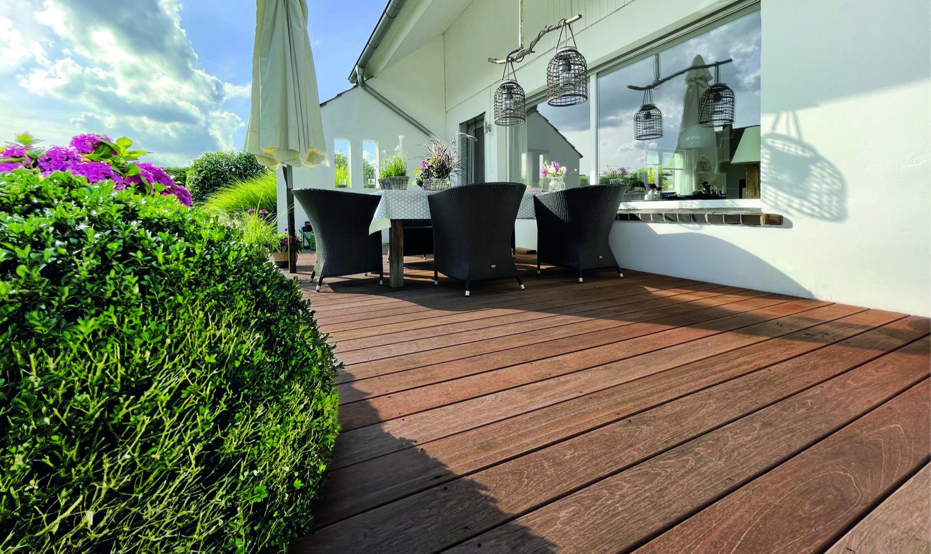 Holzterrasse